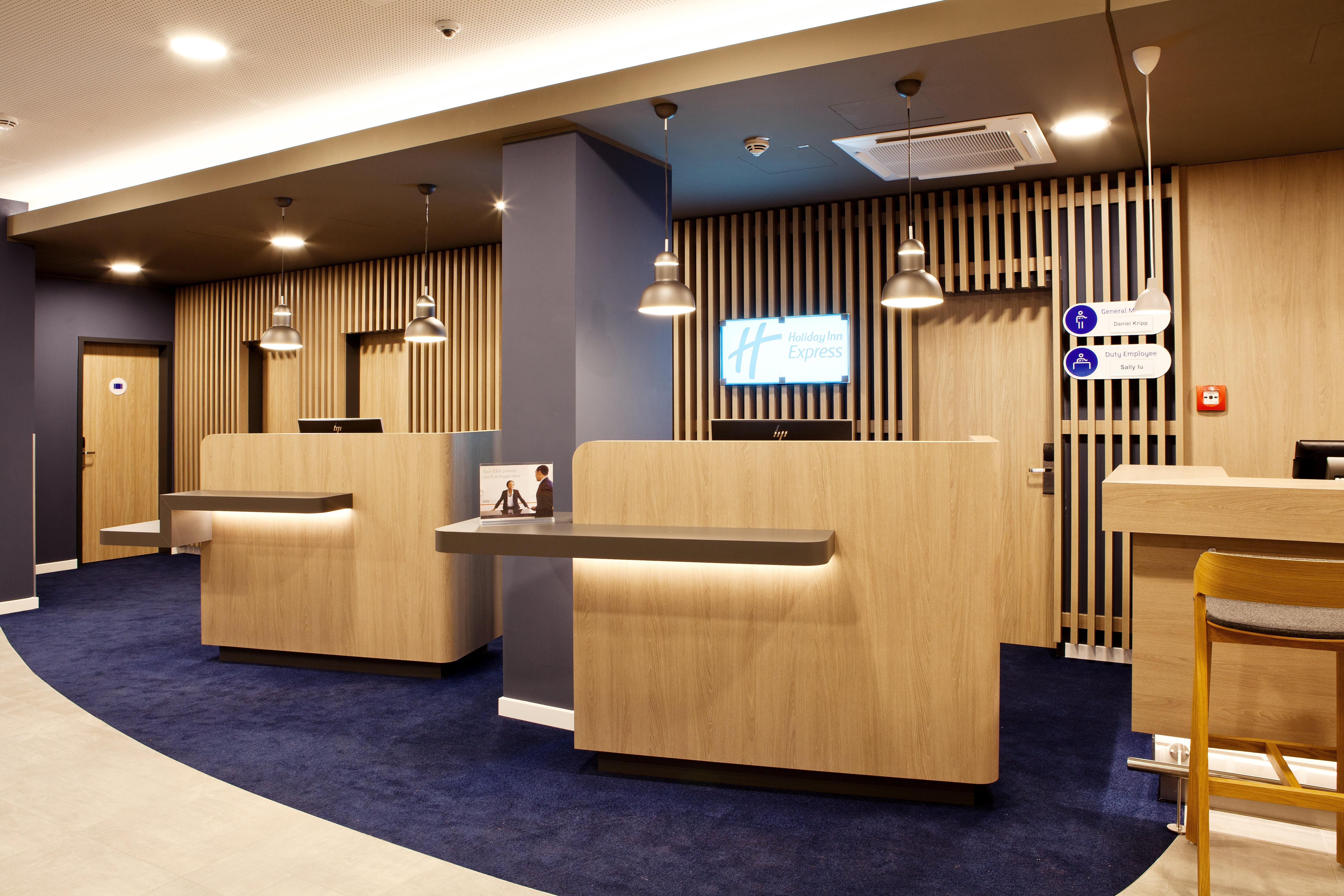 Holiday Inn Express - Sindelfingen By Ihg Екстер'єр фото