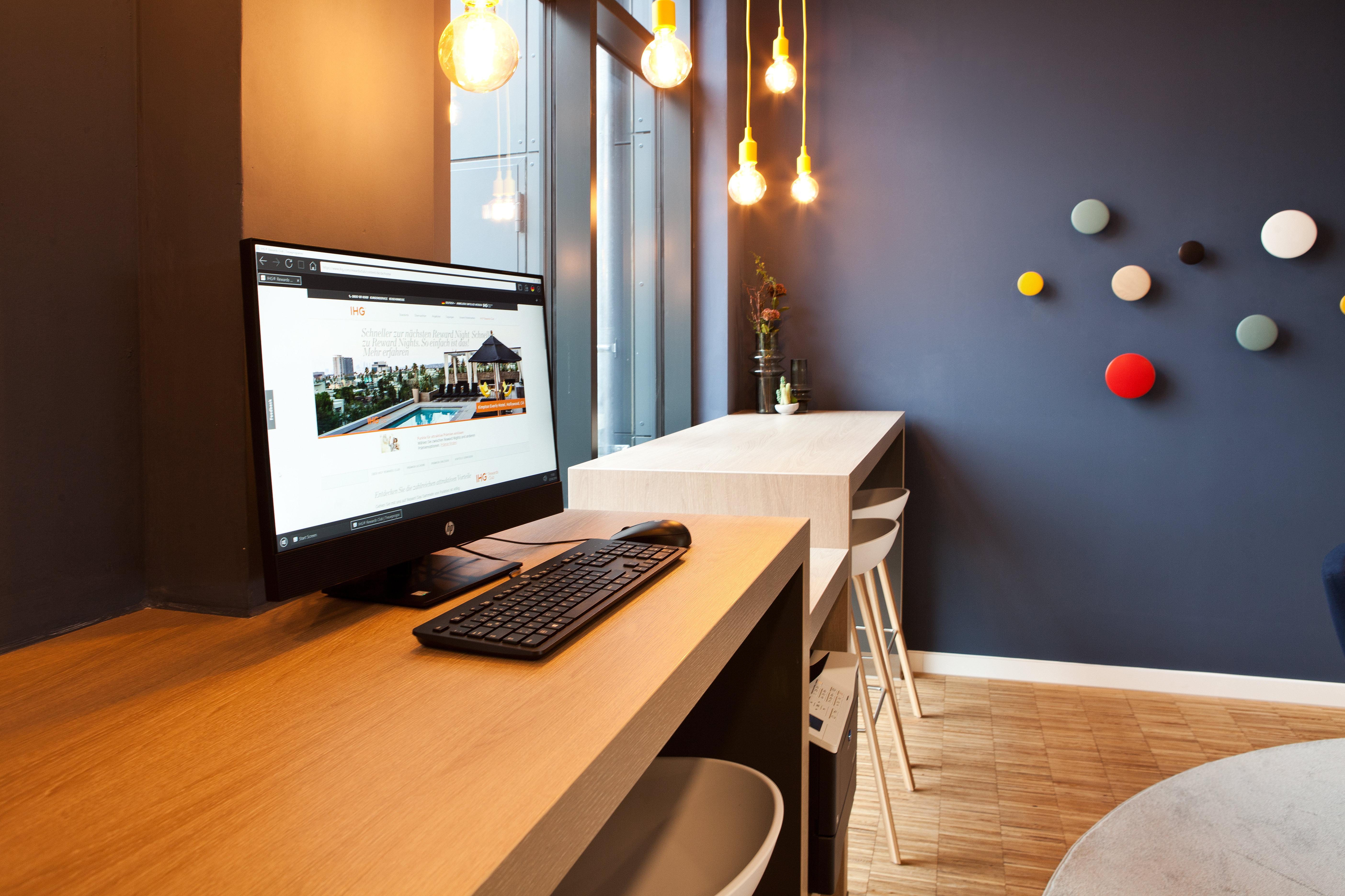 Holiday Inn Express - Sindelfingen By Ihg Екстер'єр фото