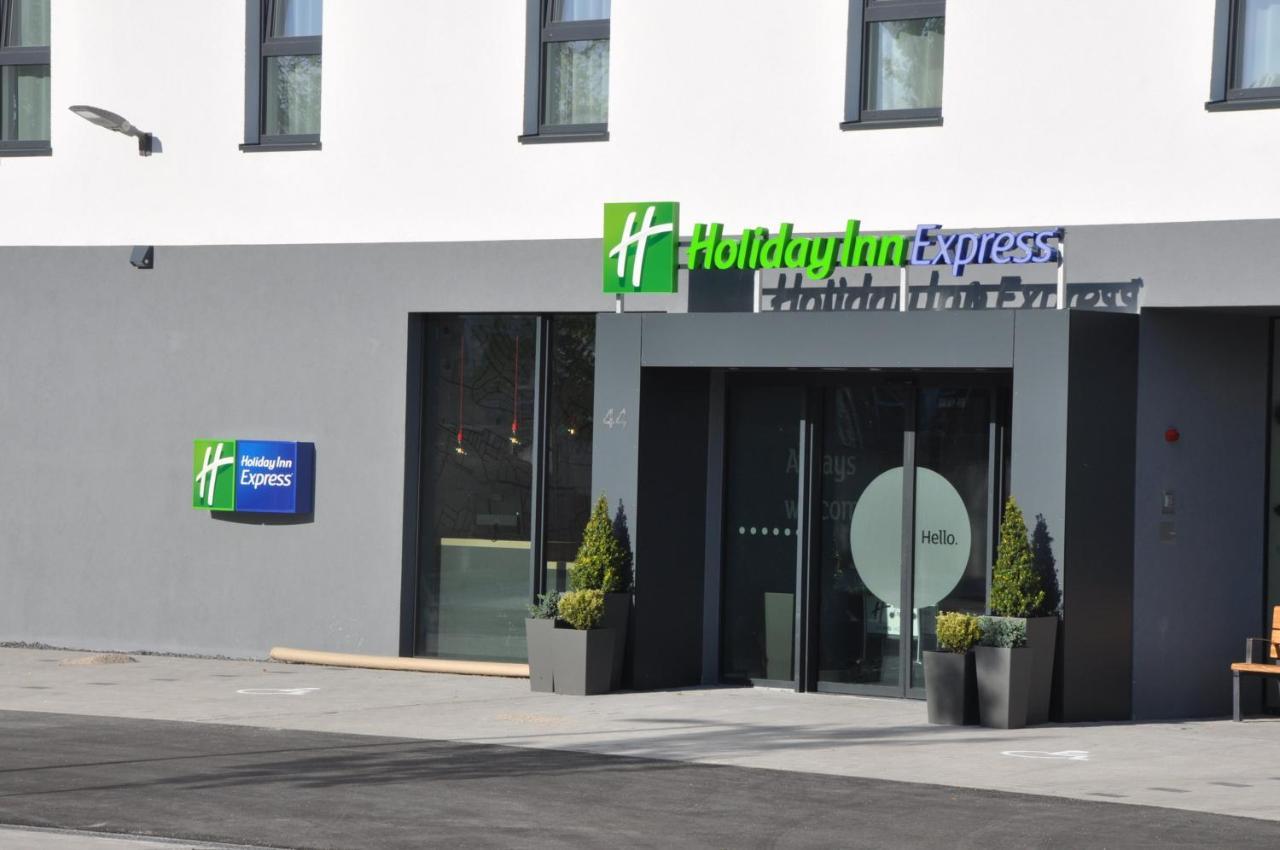 Holiday Inn Express - Sindelfingen By Ihg Екстер'єр фото