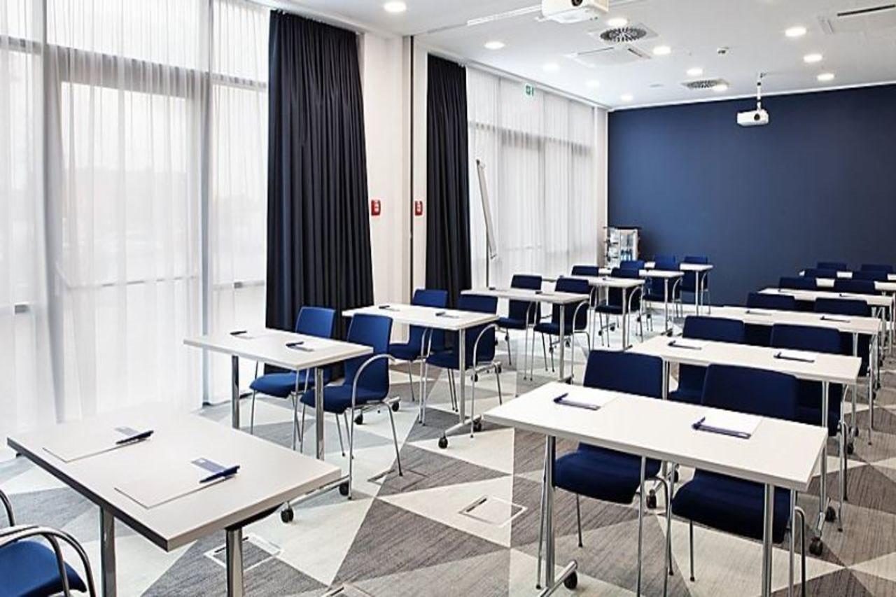 Holiday Inn Express - Sindelfingen By Ihg Екстер'єр фото